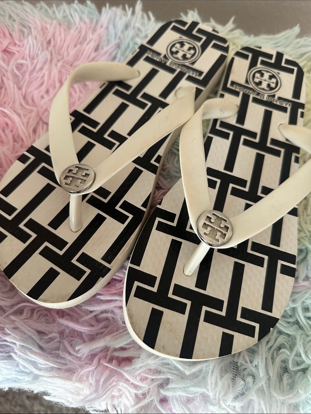 TORY BURCH Beach Sandals Flip Flops Size 7 - Picture 3 of 4